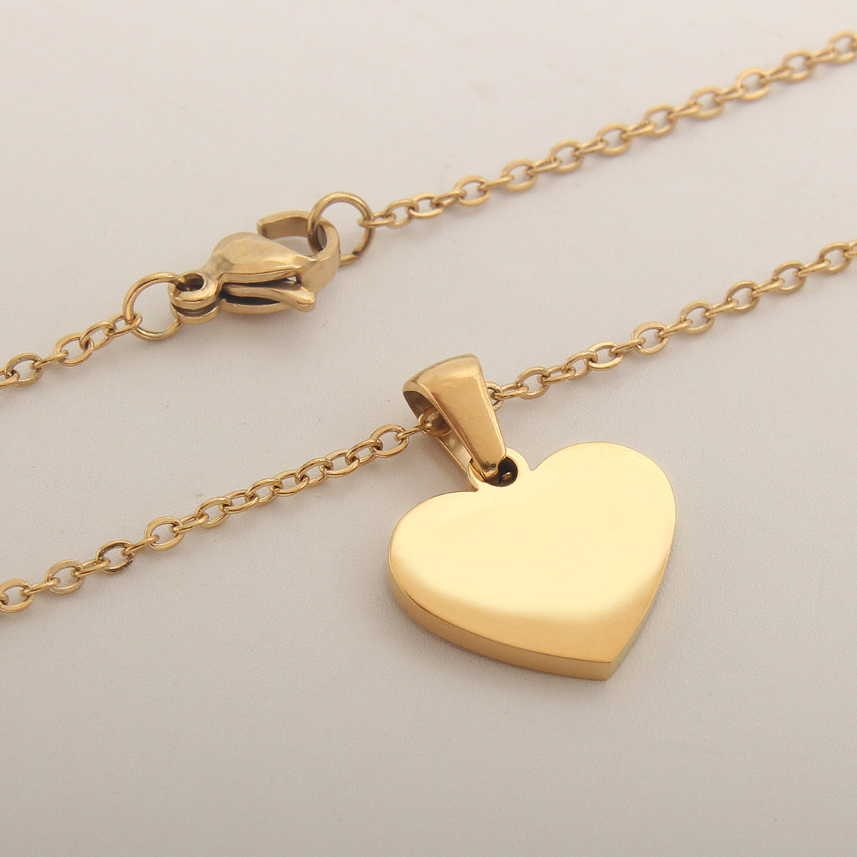 Wholesale Heart Shape Shell Stainless Steel Necklaces